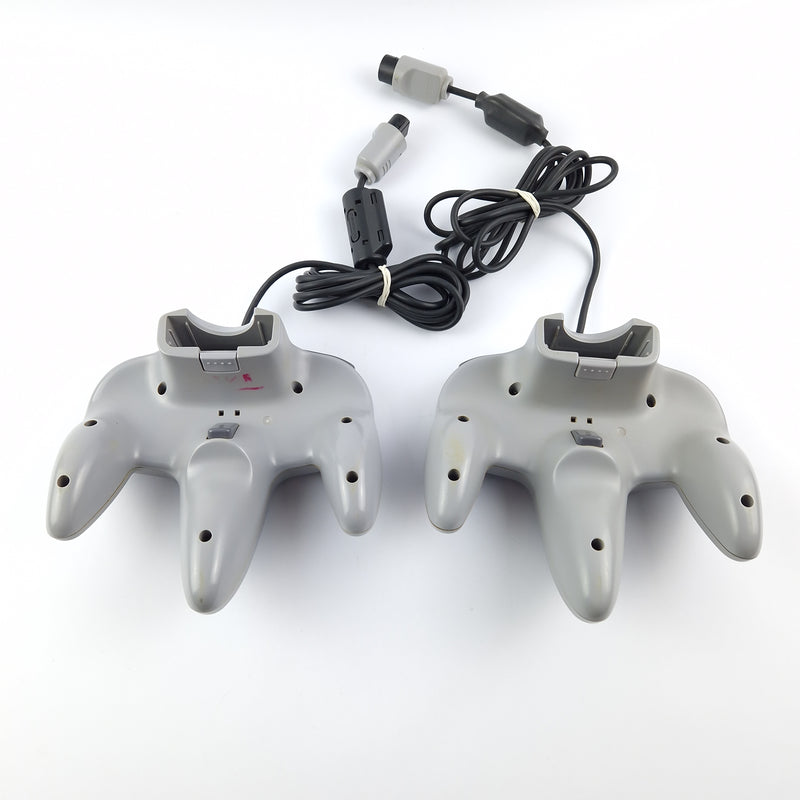 Nintendo 64 Konsole mit 2 originalen Controllern und Anschlusskabel - N64 PAL