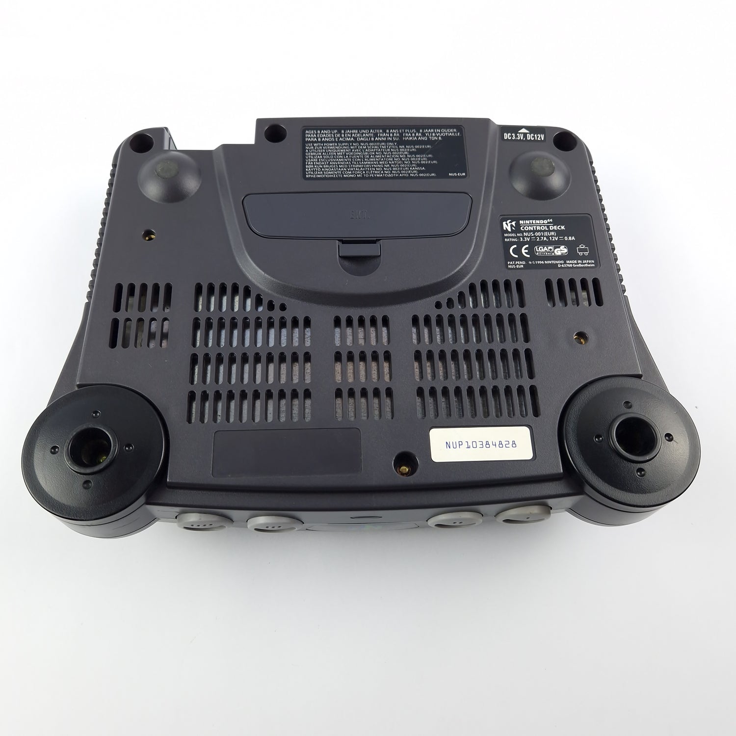 Nintendo 64 Konsole mit 2 originalen Controllern und Anschlusskabel - N64 PAL