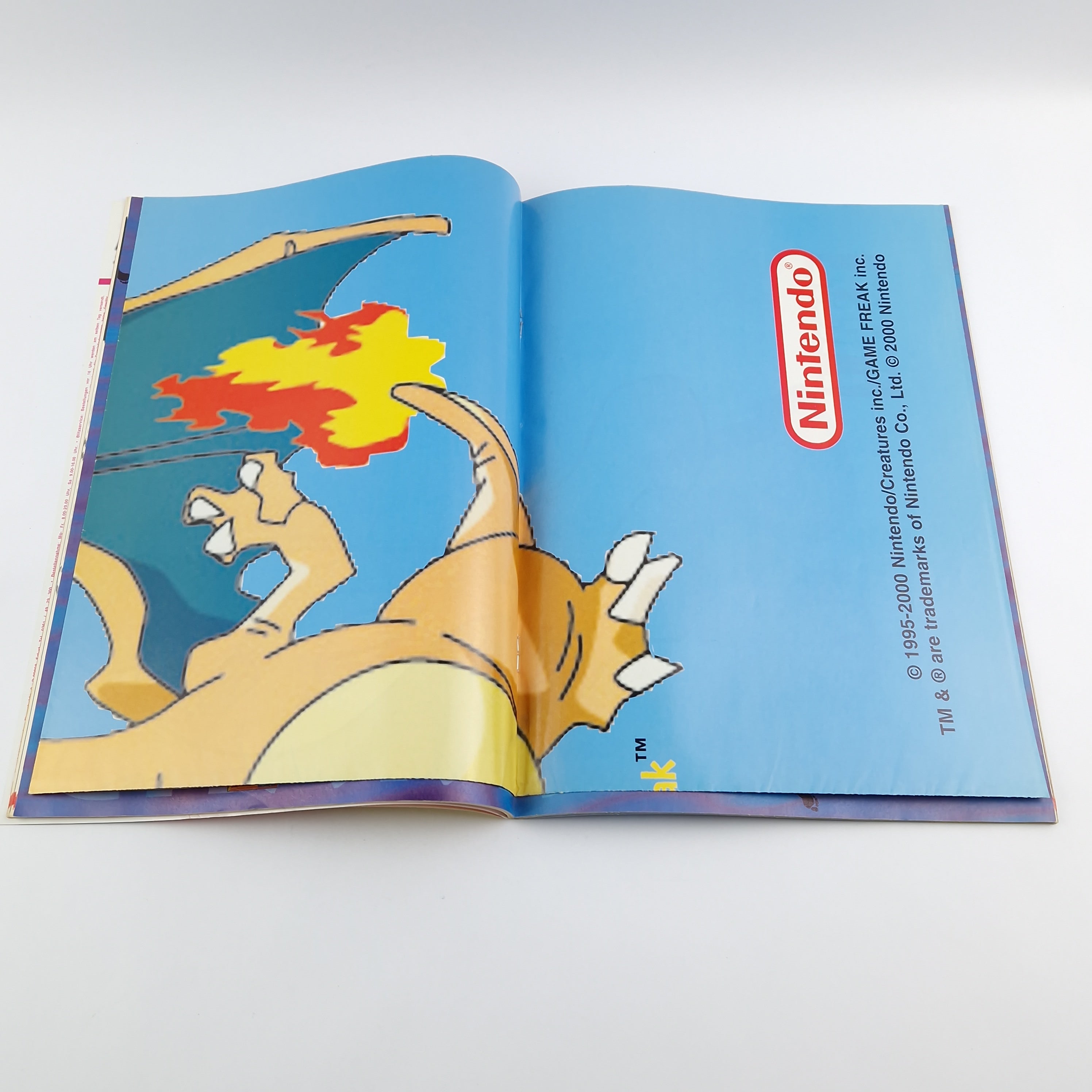 100% Nintendo TOTAL! Magazine - August 8/2000 with giant poster - magazine