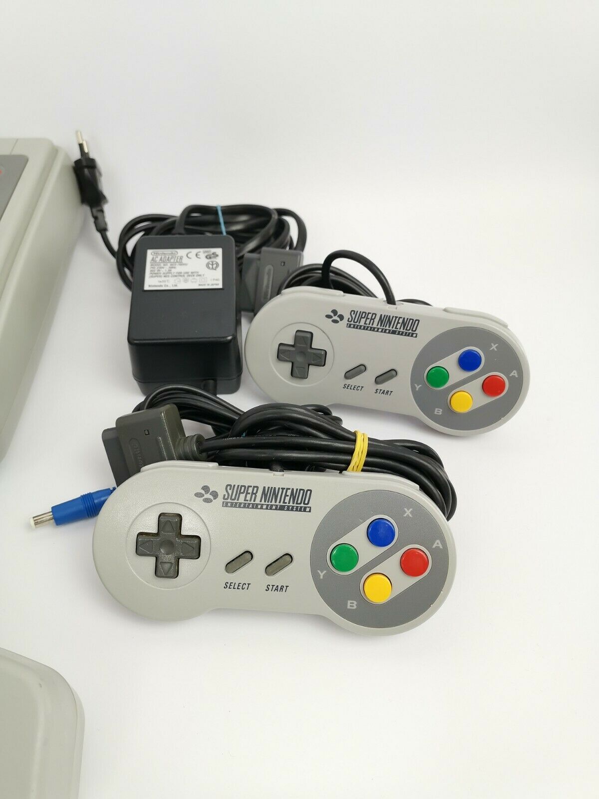 Super Nintendo Super Bomberman 2 Multitap Set mit 5 Controllern