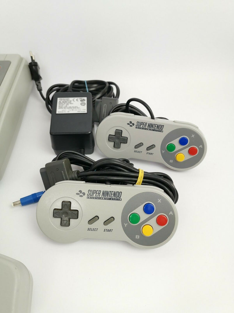 Super Nintendo Super Bomberman 2 Multitap Set mit 5 Controllern
