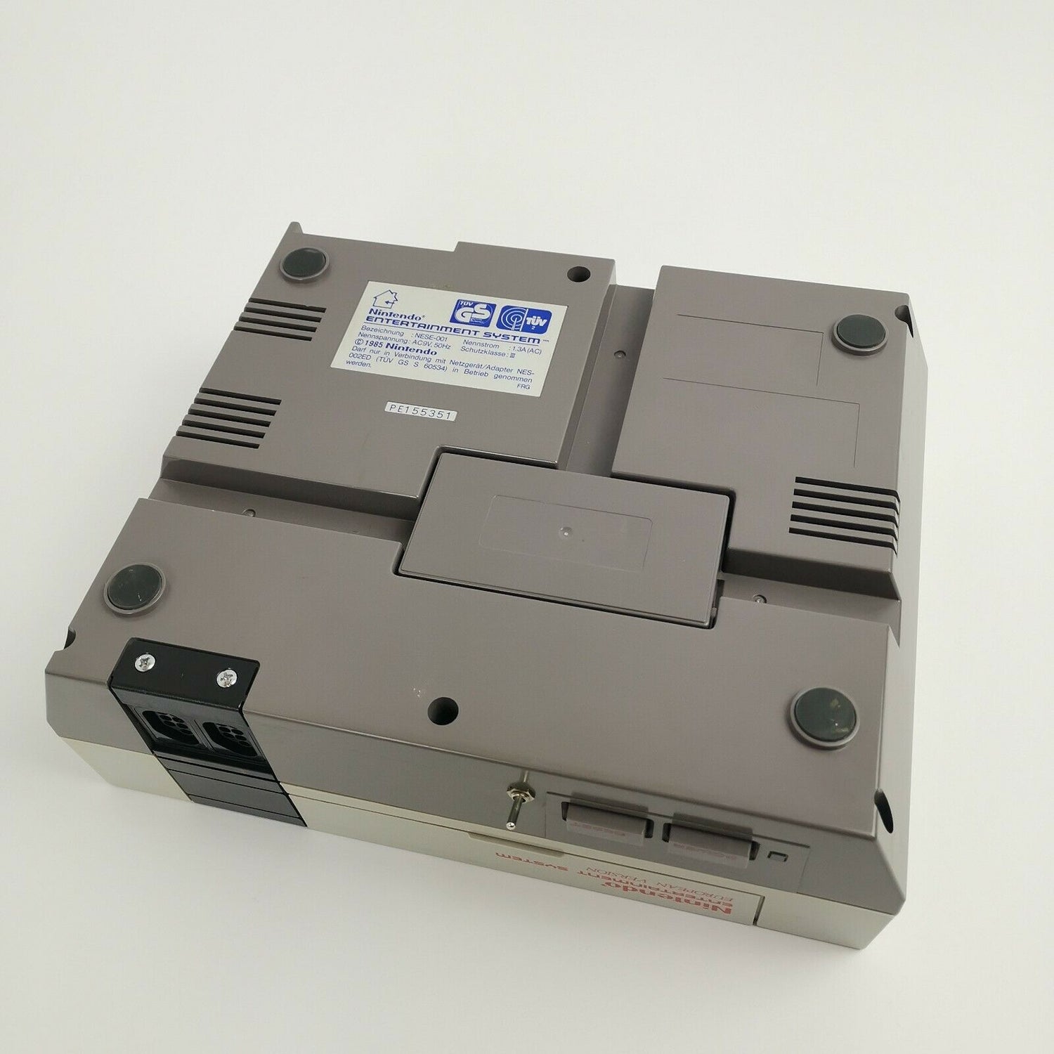 Nintendo NES Multinorm Konsole Console, 1 Controller und Kabel