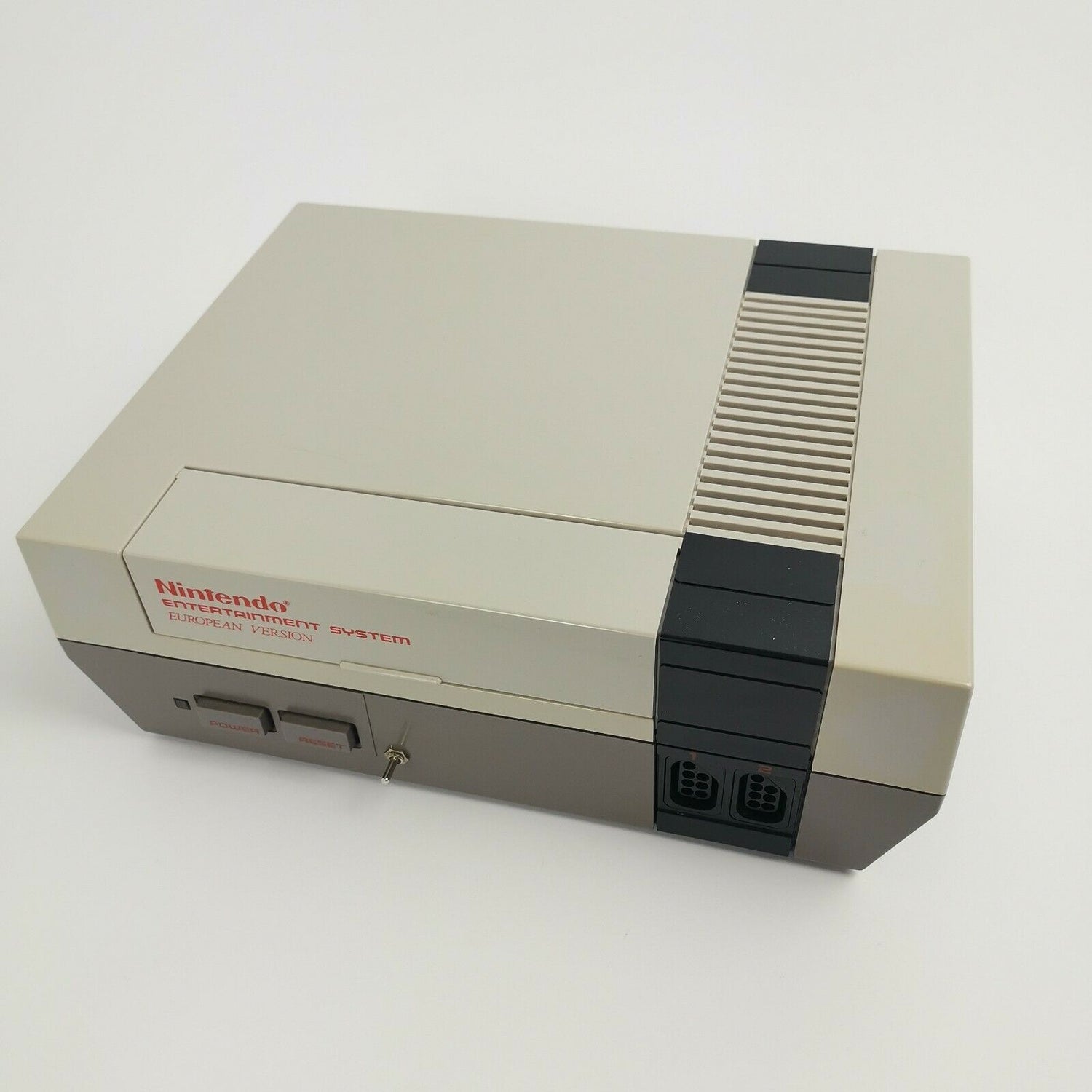 Nintendo NES Multinorm Konsole Console, 1 Controller und Kabel