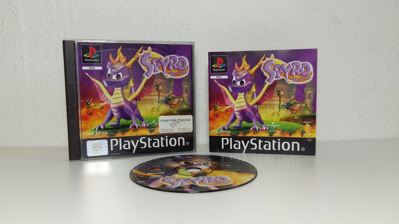 Sony Playstation 1 game "Spyro the Dragon" first edition *