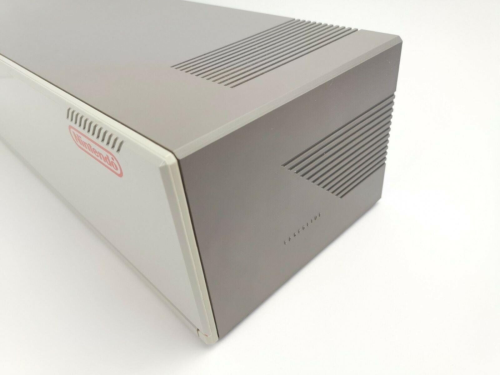 Nintendo Nes Aufbewahrungsbox für 15 Spiele " GPX 1500 Laserline Storage System