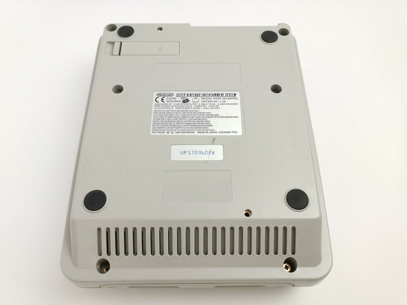 Super Nintendo Multinorm Konsole (NTSC & PAL Spiele), mit 2 Control. und Kabeln