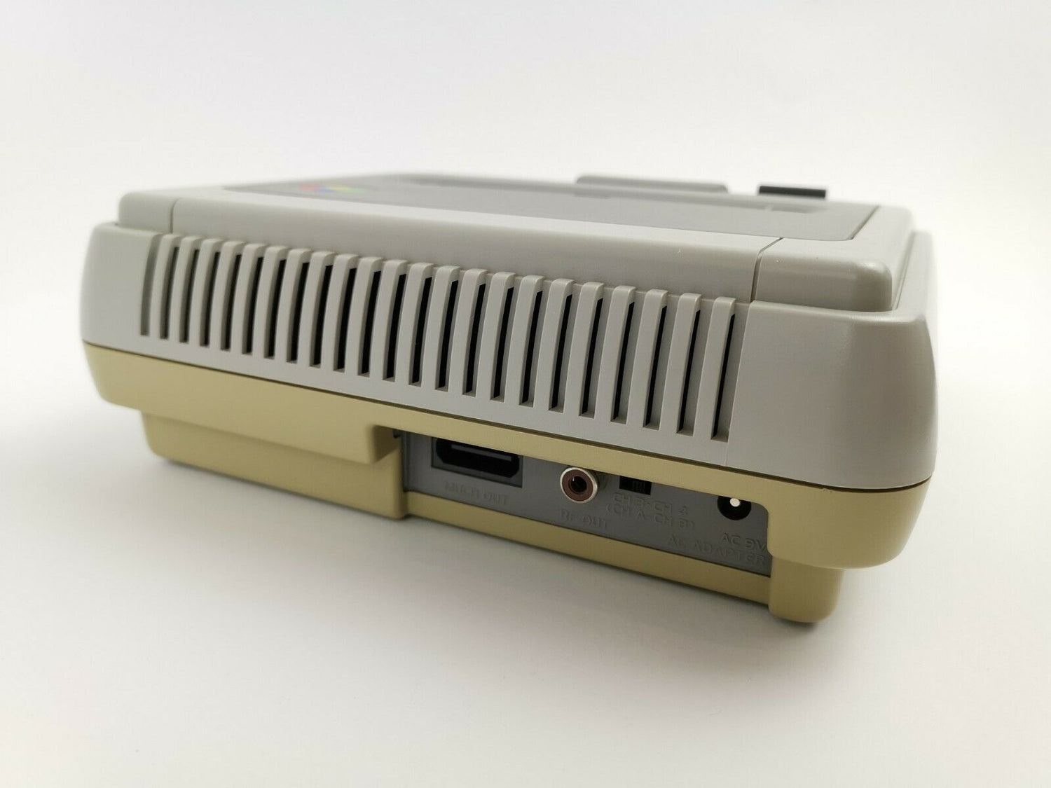 Super Nintendo SNES console, 1 controller, Super Mario World & connection cable