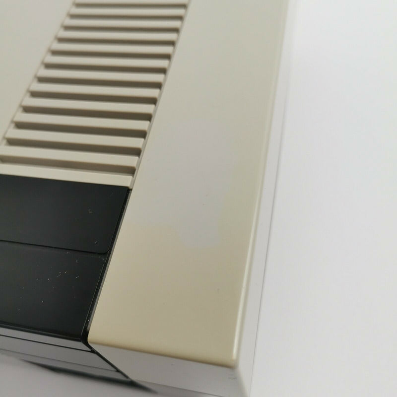 Nintendo NES Multinorm Konsole Console, 1 Controller und Kabel