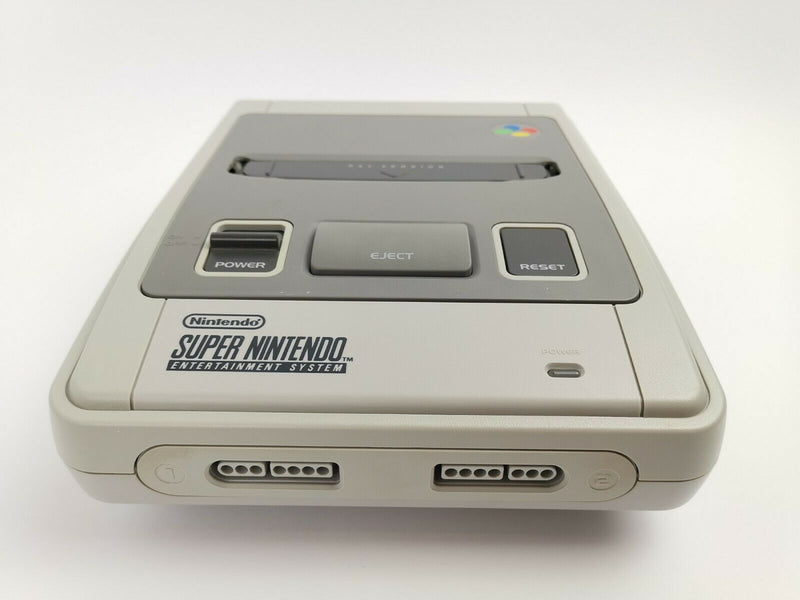 Super Nintendo Multinorm Konsole (NTSC & PAL Spiele), mit 2 Control. und Kabeln