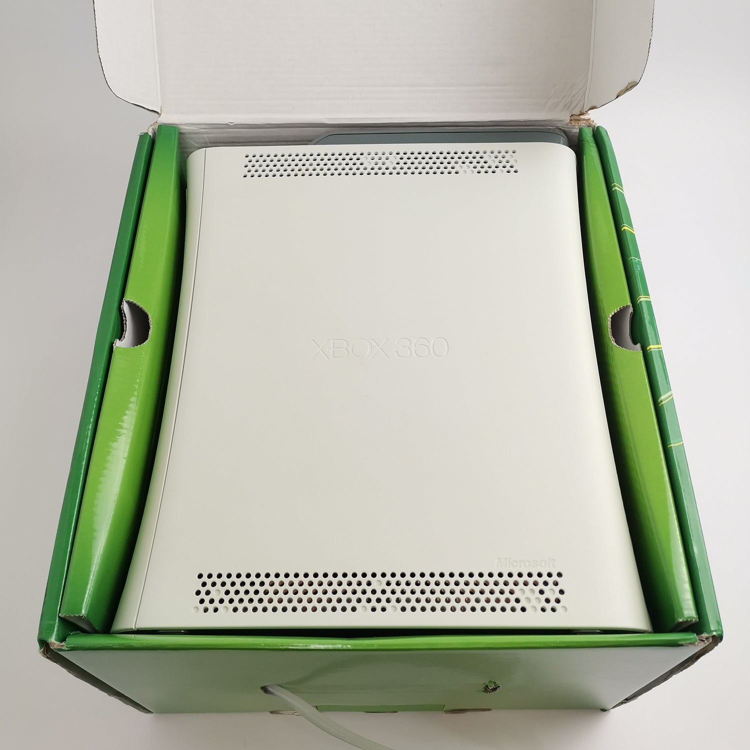 Microsoft Xbox 360 Konsole : Xbox360 Arcade Japanisch mit 18 Spielen | OVP JAPAN