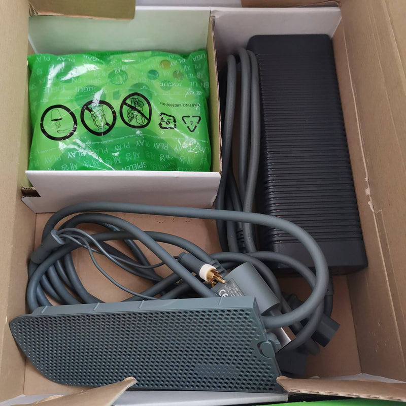 Microsoft Xbox 360 Konsole : Xbox360 Arcade Japanisch mit 18 Spielen | OVP JAPAN