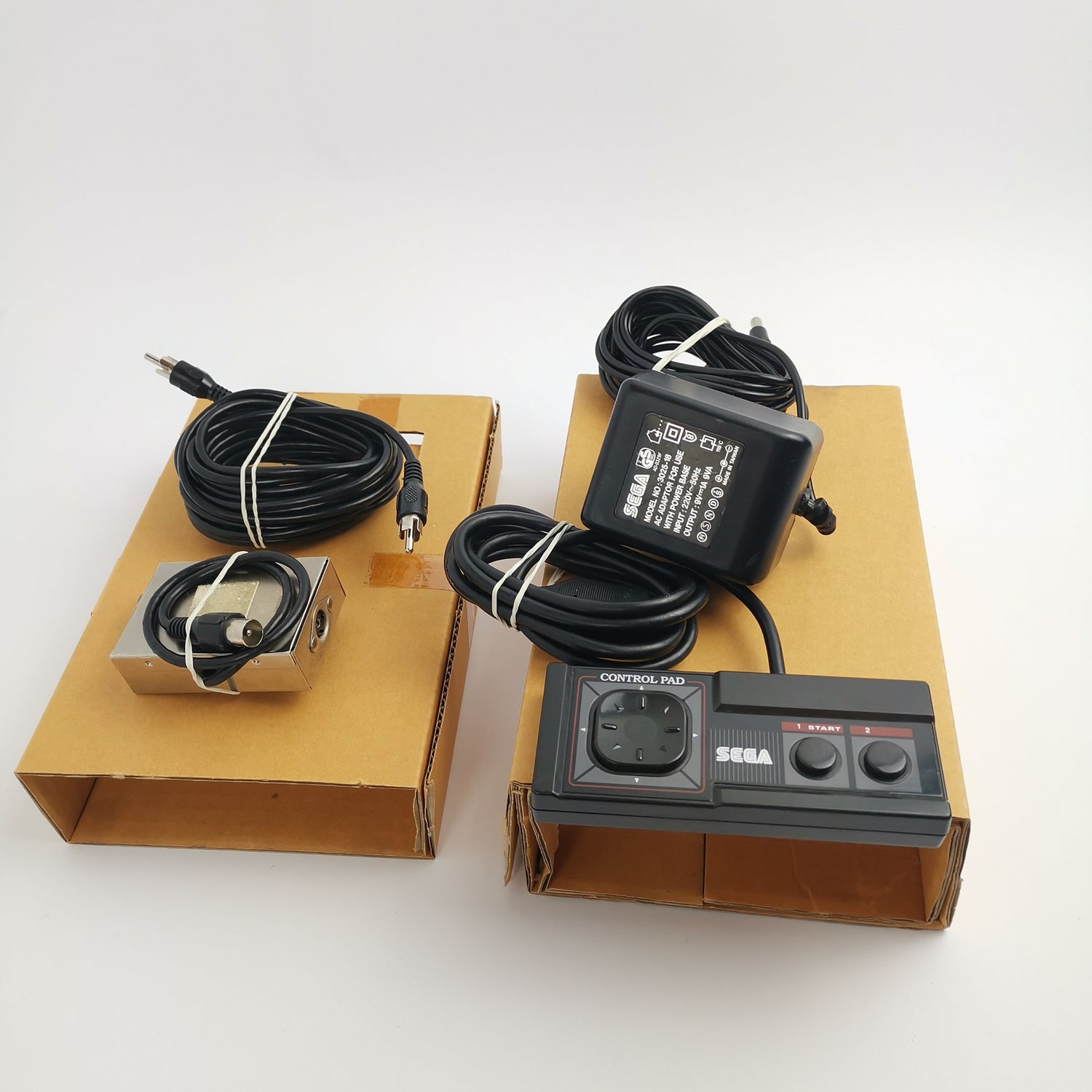 Sega Master System II 2 Konsole includes Sonic The Hedgehog | PAL Console - OVP