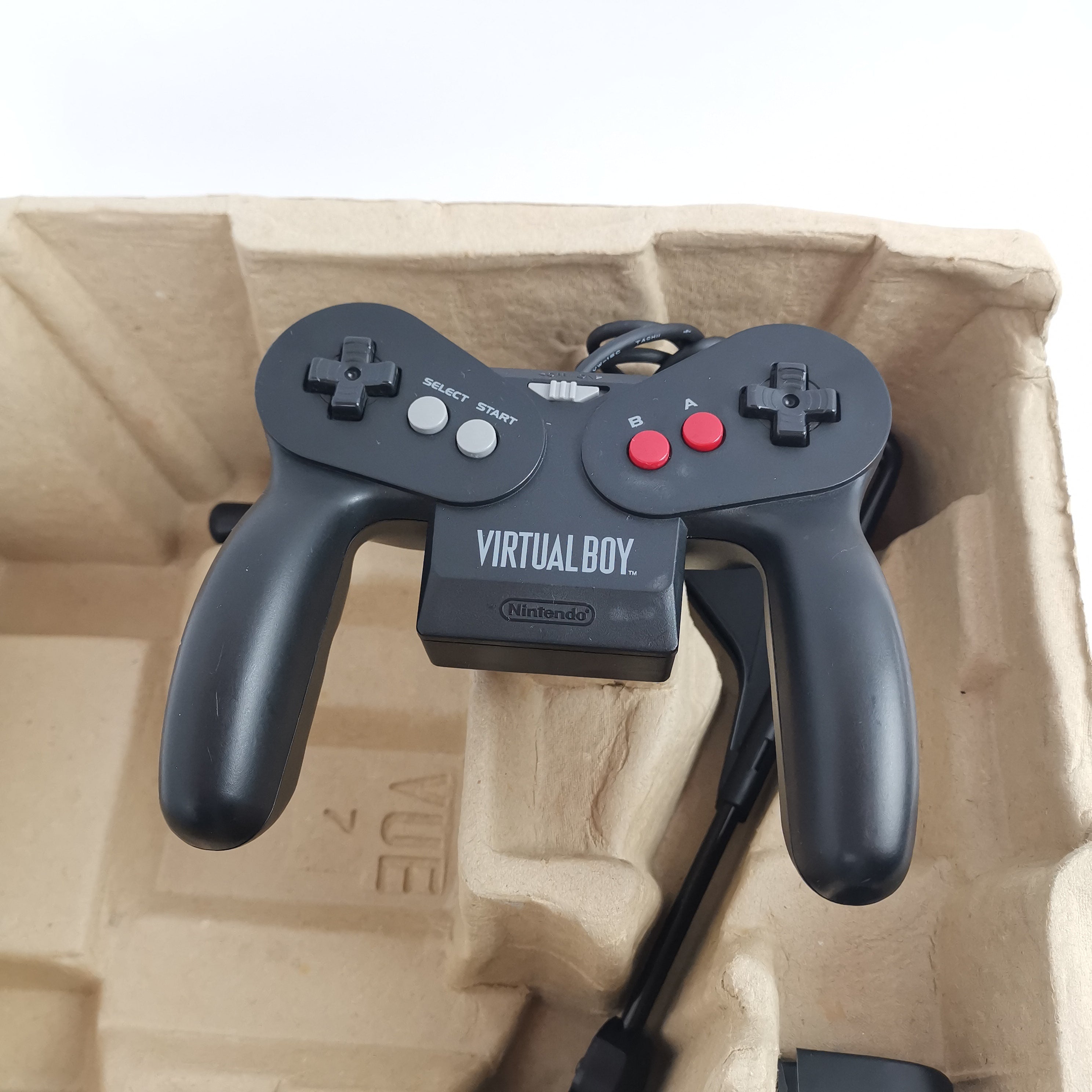 Nintendo Konsole : Virtual Boy 3-D Graphics | NTSC-U/C USA Version - OVP