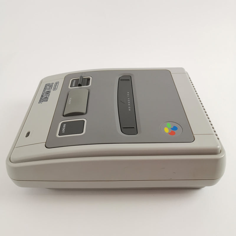 Super Nintendo Konsole : 2 Controller u. Anschlusskabel | SNES - PAL Console