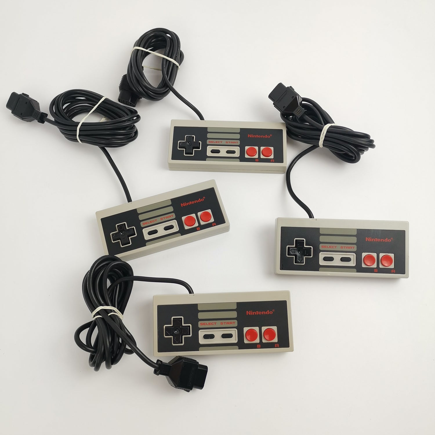 Nintendo Entertainment System Console: NES 4 Controllers & 5 Games | PAL FRG