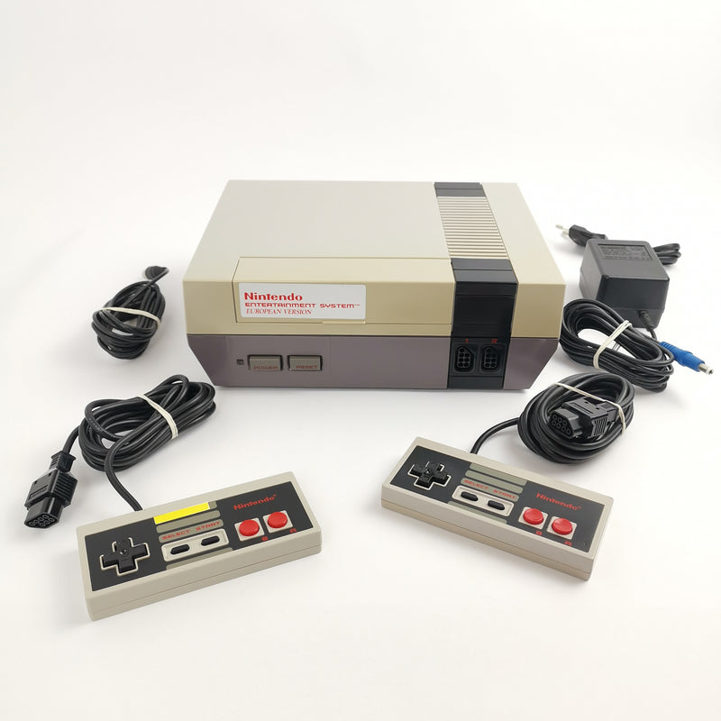 Nintendo Entertainment System Console: NES 2 Controller &amp; Cable | PAL ESP