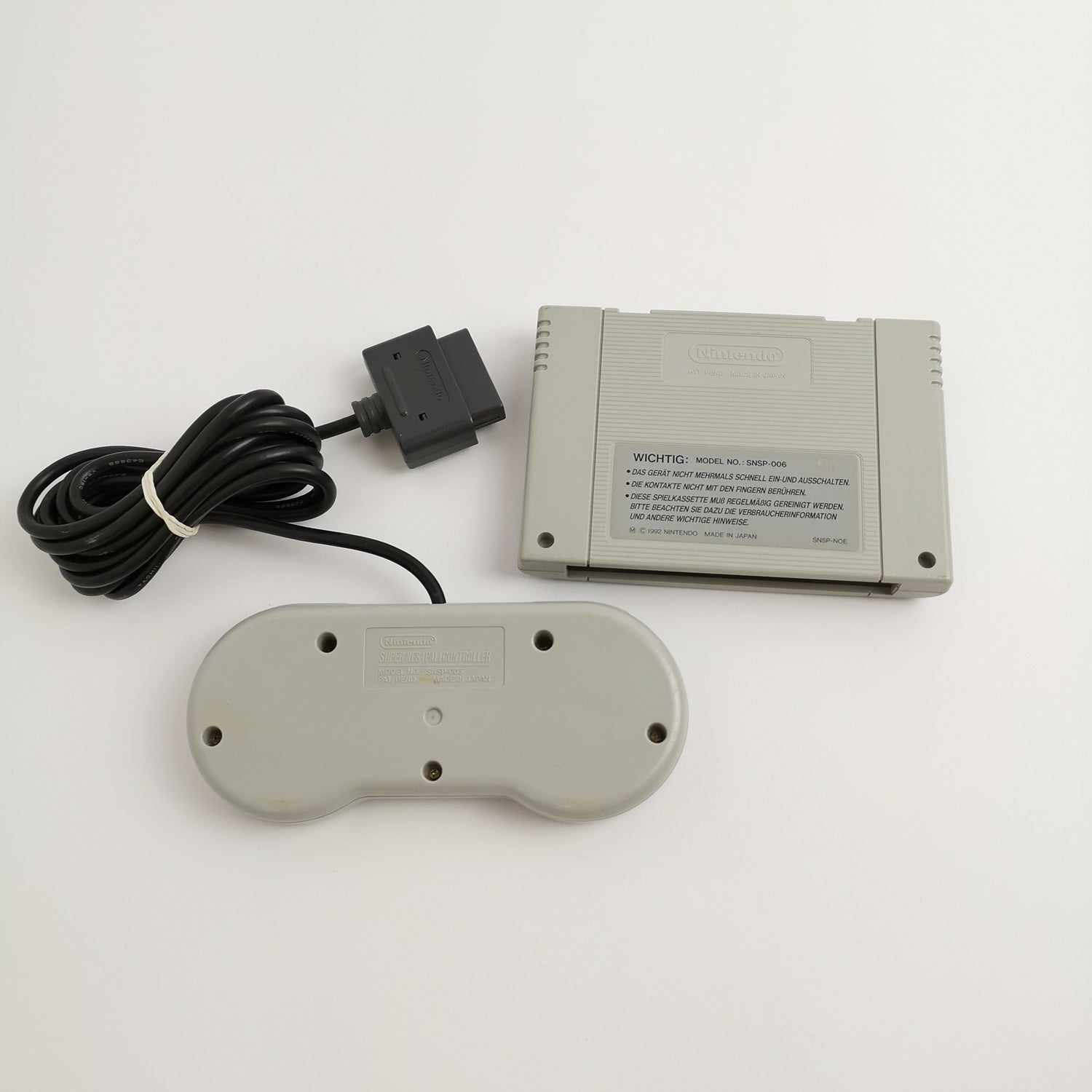 Super Nintendo Zubehör : Game Boy Spieleberater + Super Mario u. Controller SNES