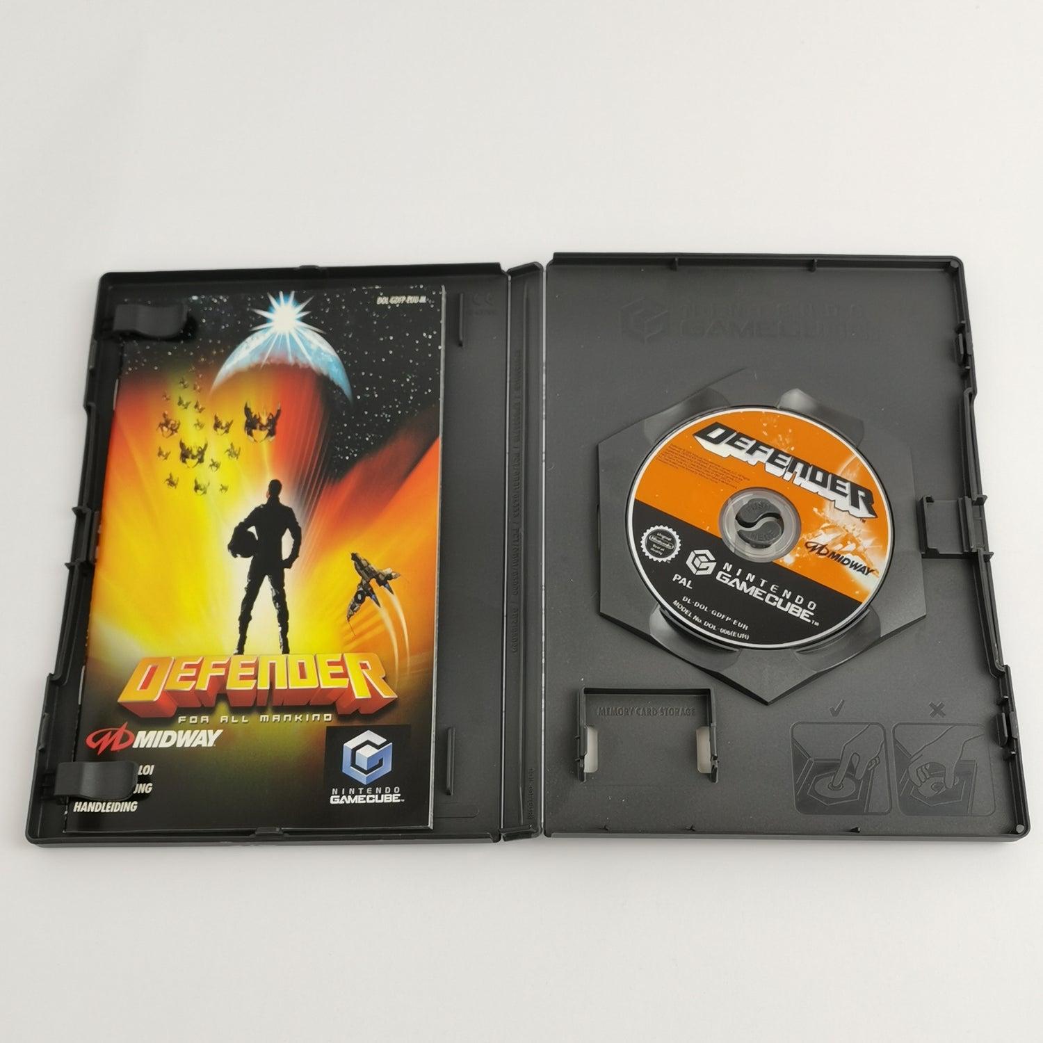 Nintendo Gamecube Game: Defender For All Mankind - Midway | PAL version - original packaging