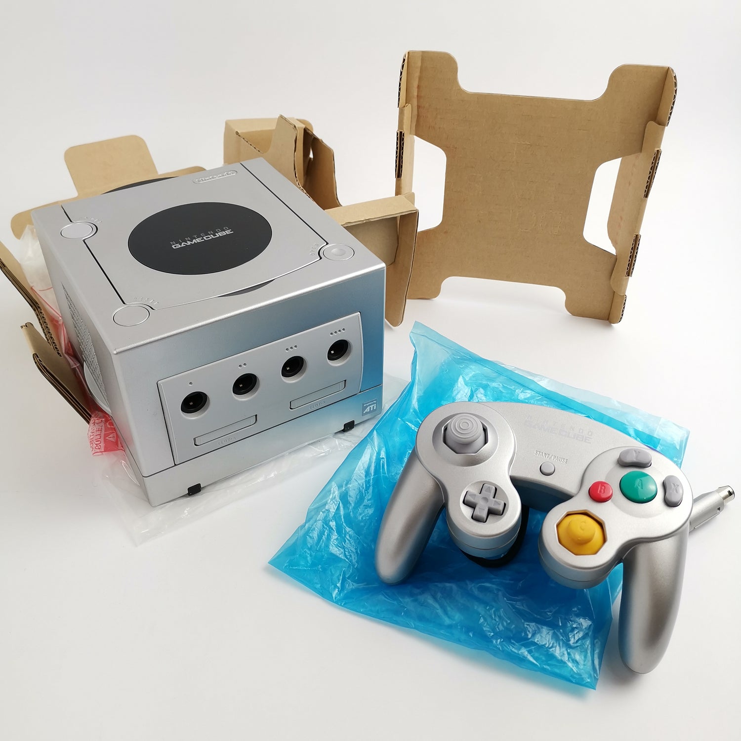 Nintendo Gamecube Console: Limited Edition Platinum [USA] | Silver Silver orig