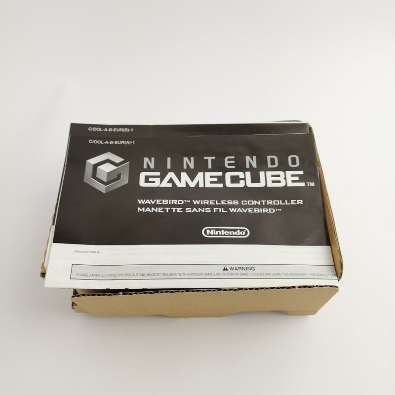 Nintendo Gamecube wireless controller: Wavebird gamepad with receiver in original packaging