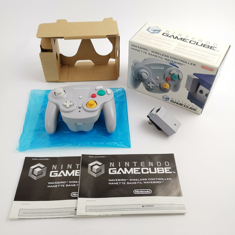 Nintendo Gamecube wireless controller: Wavebird gamepad with receiver in original packaging