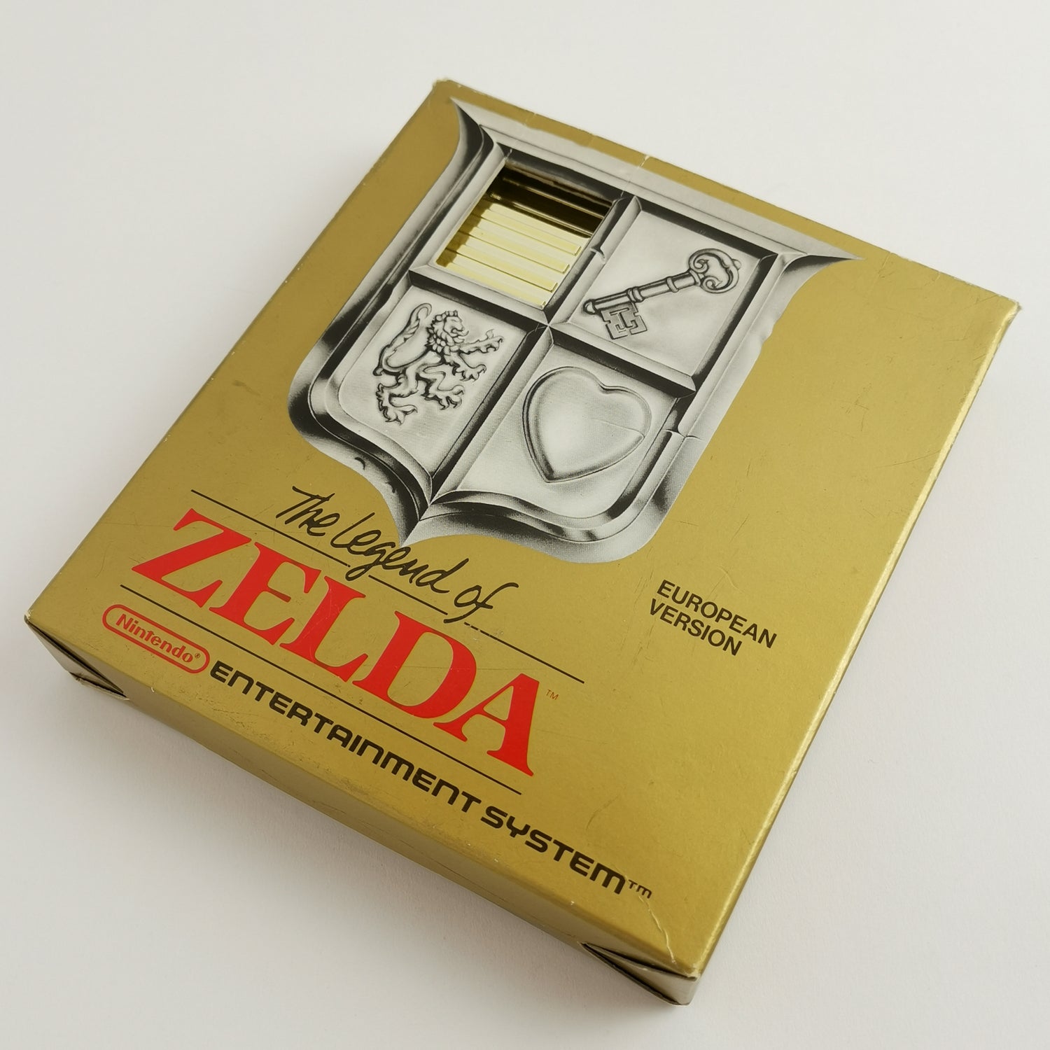 Nintendo Entertainment System Game: The Legend of Zelda | NES original packaging bee graves
