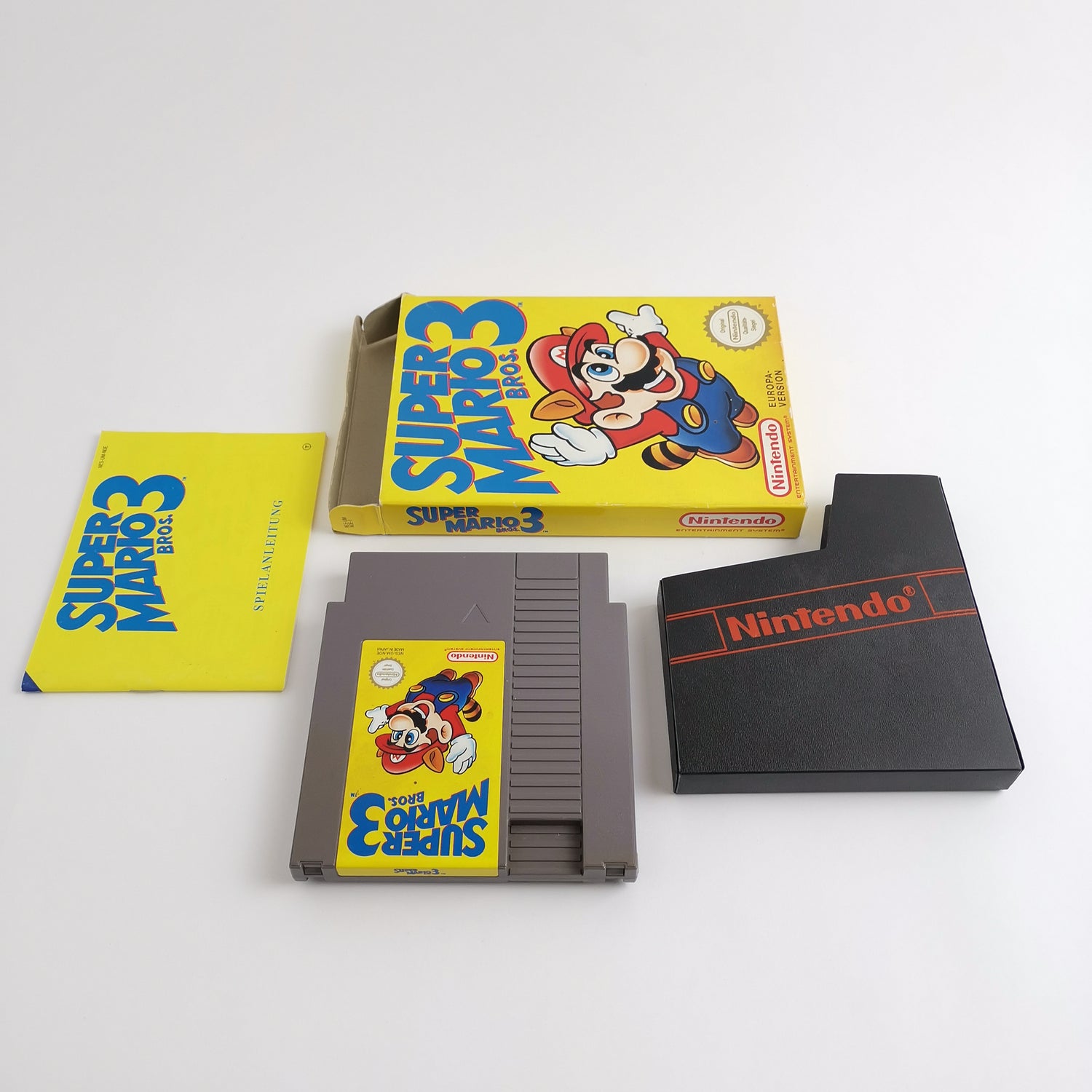 Nintendo Entertainment System Game: Super Mario Bros. 3 - OVP & Instructions PAL