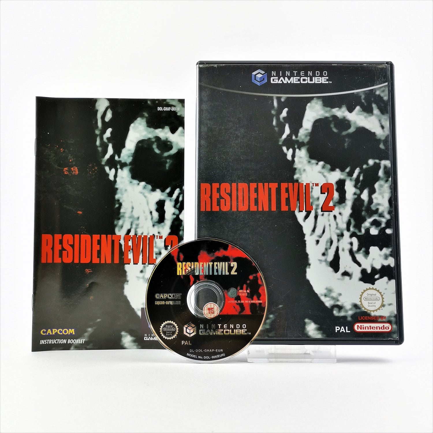Nintendo Gamecube game: Resident Evil 2 - original packaging & instructions PAL UKV