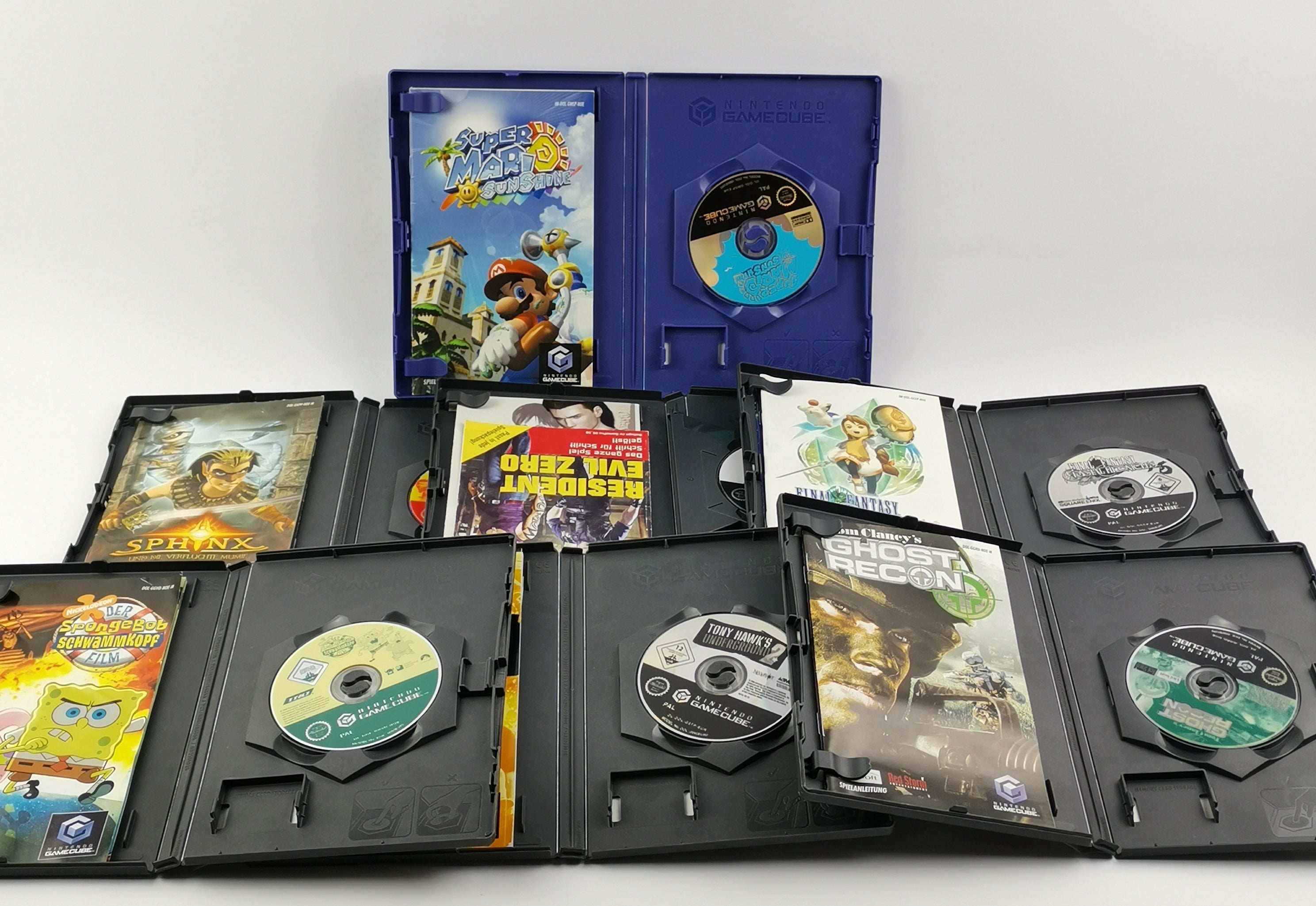 Nintendo Gamecube Konvolut - 2 Konsolen, 3 Controller Kabel u. 7 Spiele - PAL