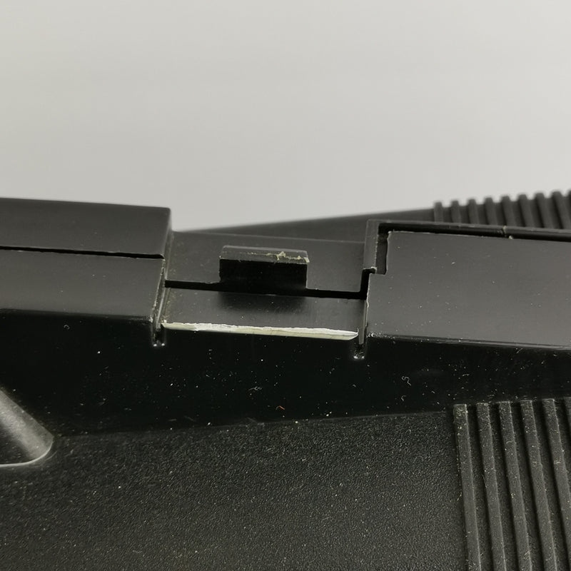 Sega Mega Drive II 2 mit 2 Controller , Strom Kabel, 4 Spiele und Koffer