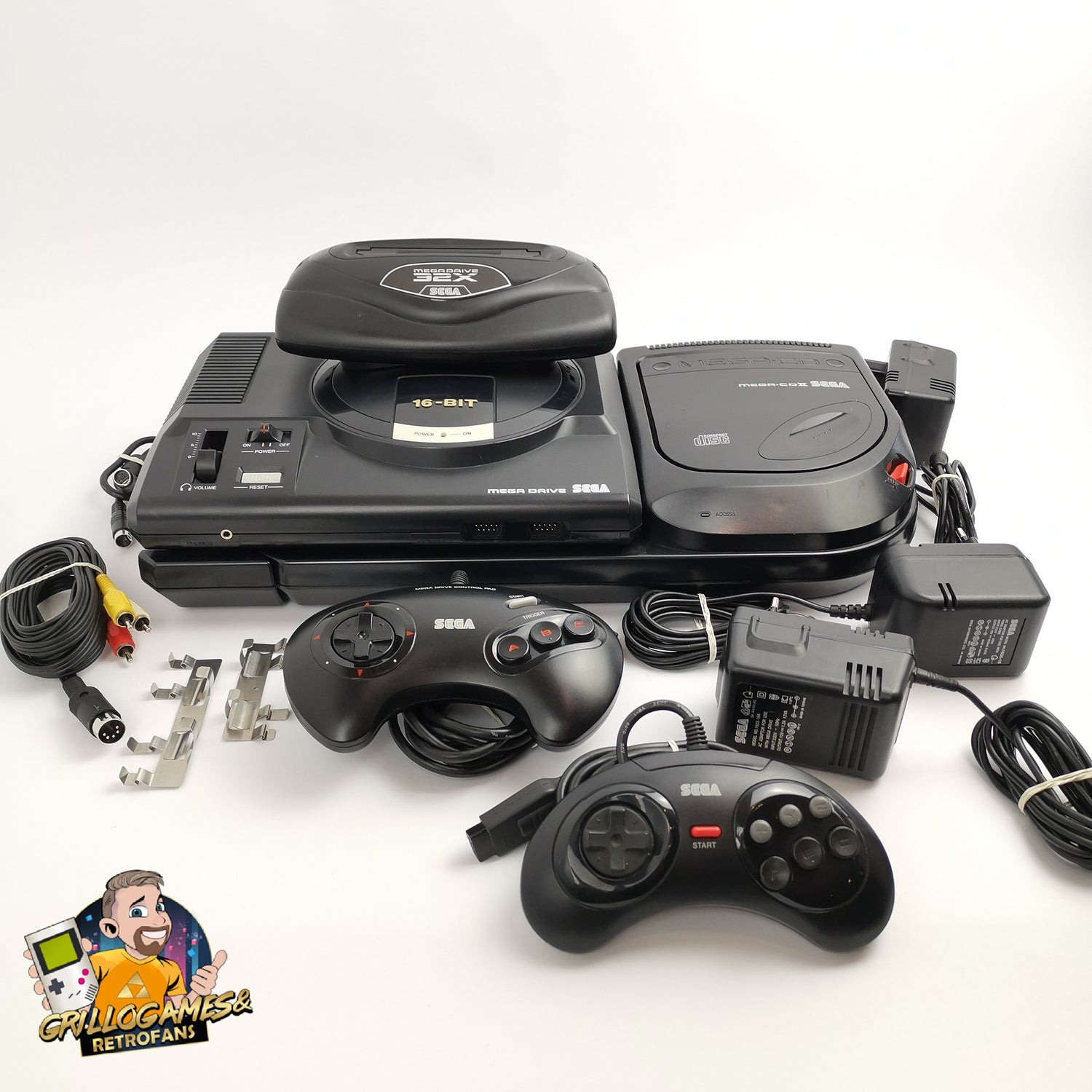 Sega Mega-CD Konsole mit 32X Adapter u. 2 Controllern | Mega CD Console PAL